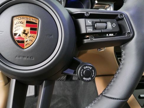 New 2026 Porsche Macan Turbo AWD/4WD image 11