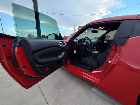Used 2015 Nissan 370Z Coupe image 13