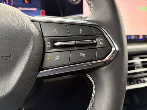 New 2025 Chevrolet Traverse LT w/ LPO, Floor Liner Package image 17