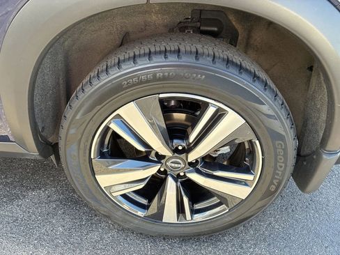 Certified 2024 Nissan Rogue SL AWD/4WD image 10