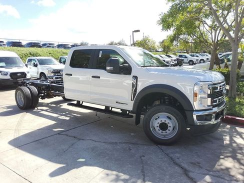 New 2026 Ford F450 XL w/ XL Chrome Package image 18