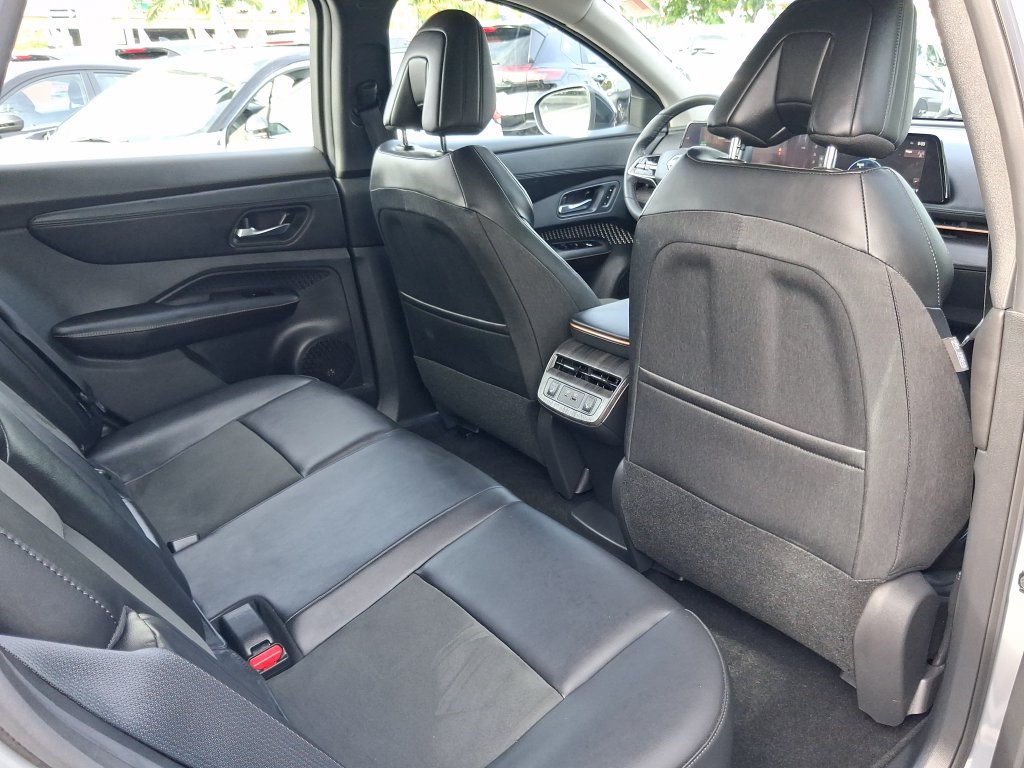 Certified 2023 Nissan Ariya FWD image 25