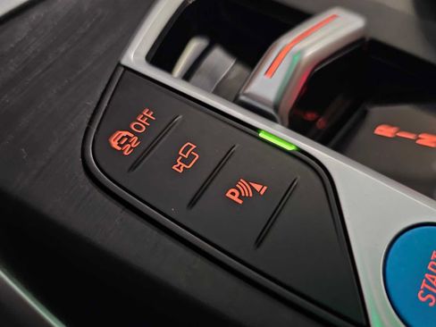 Certified 2023 BMW i4 eDrive35 image 22