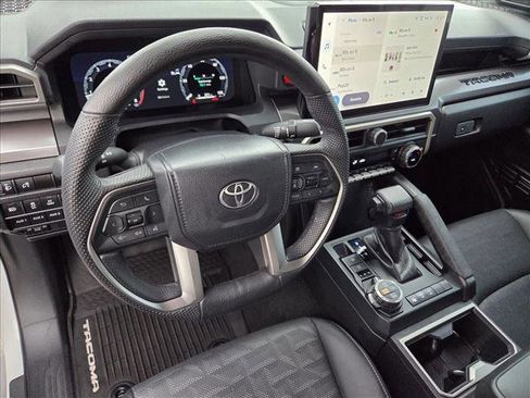 Used 2024 Toyota Tacoma TRD Off-Road w/ TRD Off Road Premium Package image 10
