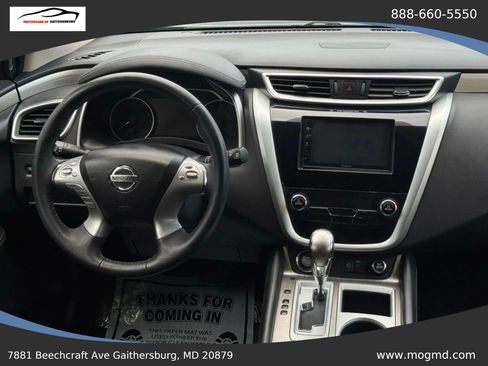 Used 2018 Nissan Murano SV AWD/4WD image 17