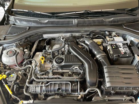 Used 2025 Volkswagen Jetta SE image 25