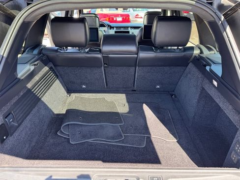 Used 2018 Land Rover Range Rover Supercharged image 31