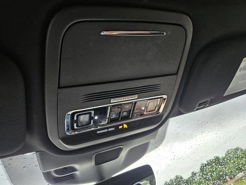 Used 2023 Lincoln Aviator Reserve w/ Equipment Group 201A RWD image 22