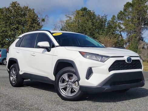 Used 2022 Toyota RAV4 LE image 35
