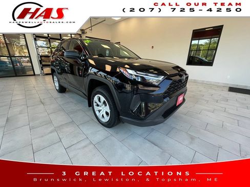 Used 2024 Toyota RAV4 LE AWD/4WD image 8
