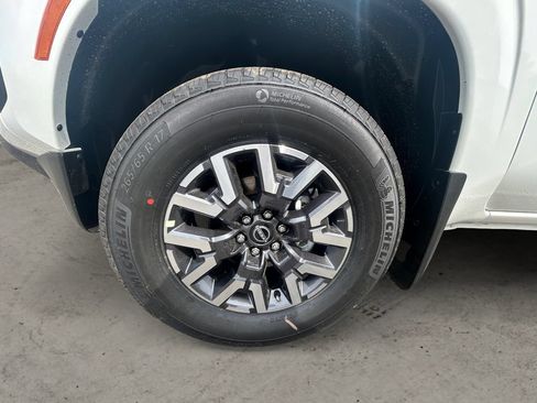 New 2026 Nissan Frontier SV w/ Tow Package AWD/4WD image 15
