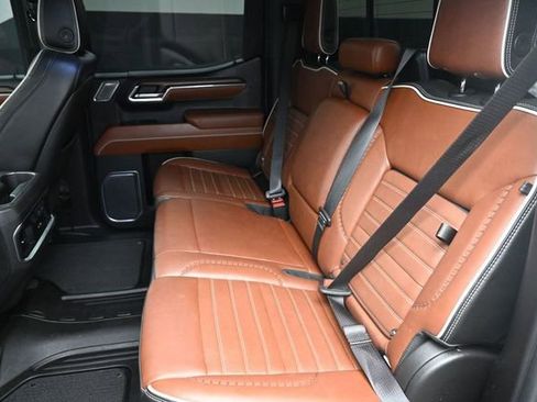 Used 2023 GMC Sierra 1500 Denali Ultimate AWD/4WD image 18