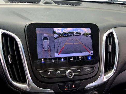 Used 2022 Chevrolet Equinox LT image 11