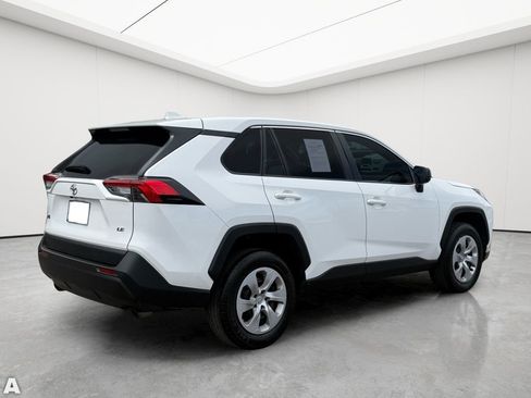 Used 2024 Toyota RAV4 LE FWD image 7