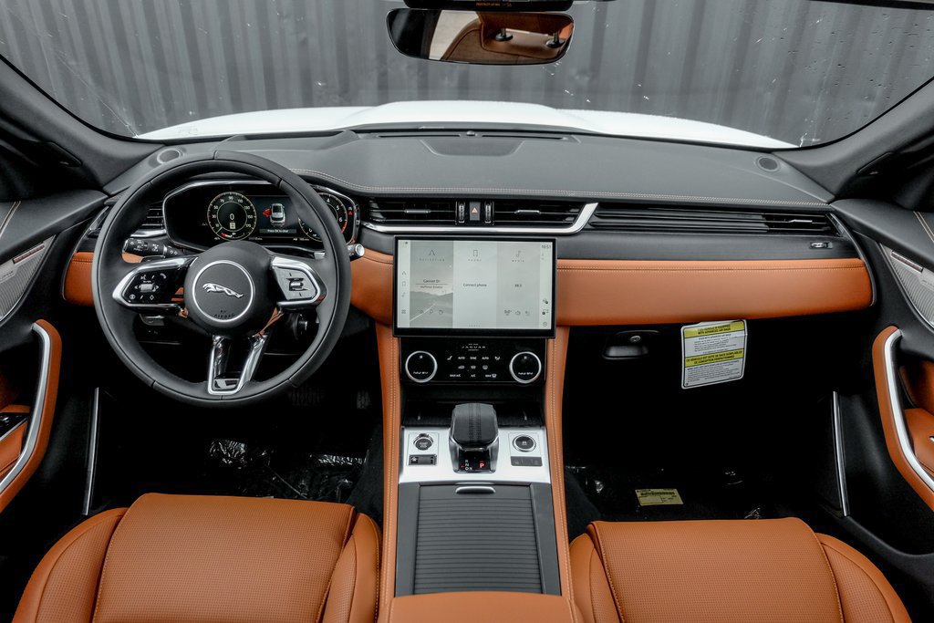 New 2026 Jaguar F-PACE R-Dynamic S AWD/4WD image 19