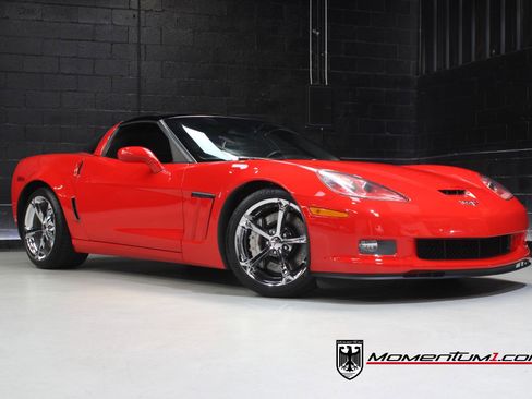 Used 2013 Chevrolet Corvette Grand Sport w/ 2LT Preferred Equipment Group image 1