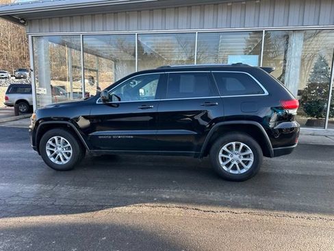 Used 2021 Jeep Grand Cherokee Laredo X AWD/4WD image 2