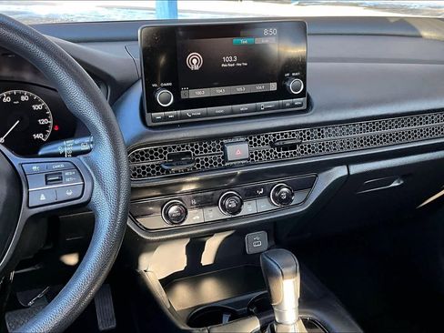 Used 2025 Honda HR-V LX image 7