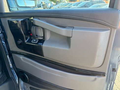 Used 2023 Chevrolet Express 2500 image 44