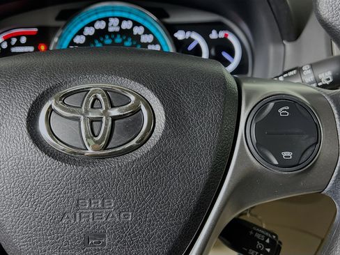 Used 2014 Toyota Venza LE image 20