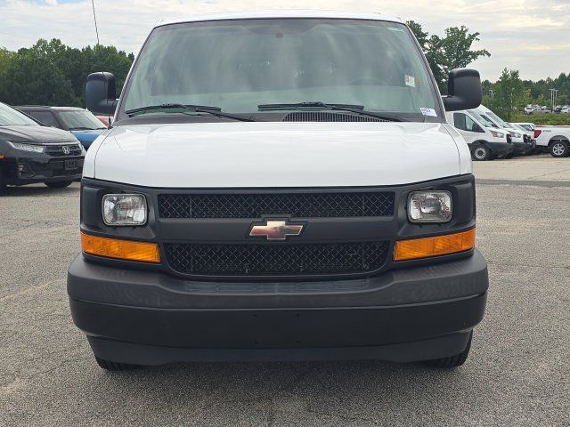 Certified 2017 Chevrolet Express 2500 RWD image 9