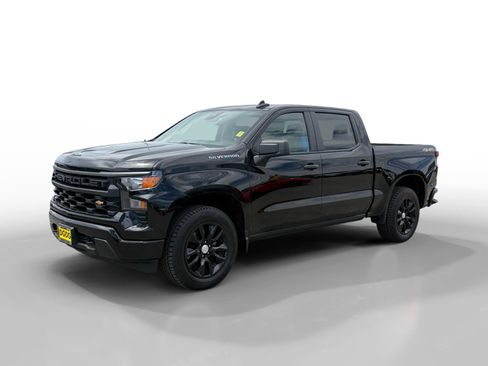 Used 2023 Chevrolet Silverado 1500 Custom AWD/4WD image 1