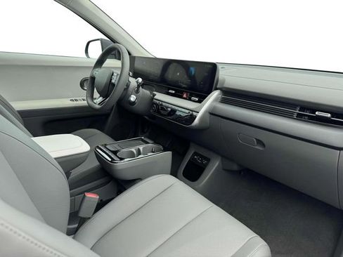 New 2025 Hyundai Ioniq 5 SEL image 15