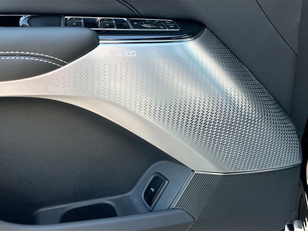 New 2026 Cadillac Lyriq V AWD/4WD image 19