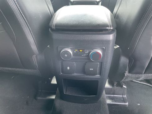 Used 2021 Ford Explorer XLT w/ Equipment Group 202A image 35