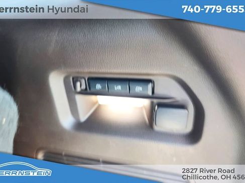 Used 2022 Ford Explorer King Ranch w/ Premium Technology Package AWD/4WD image 34