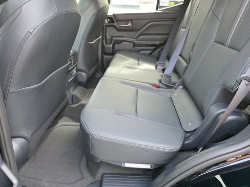 New 2026 Toyota 4Runner Limited AWD/4WD image 21