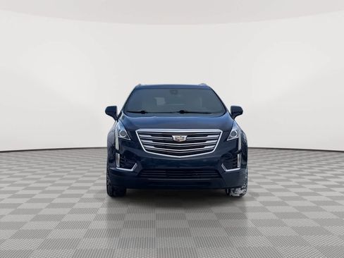 Used 2017 Cadillac XT5 Luxury w/ Driver Awareness Package image 3