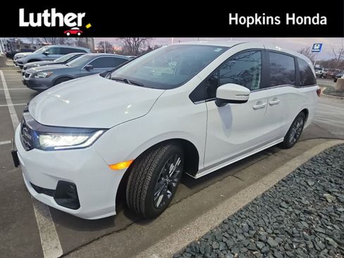 Used 2026 Honda Odyssey Touring image 1
