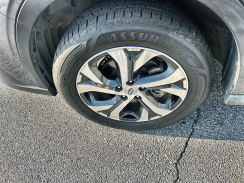 Used 2022 Subaru Outback Limited image 13
