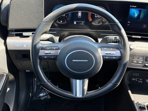 Used 2025 Hyundai Kona SEL AWD/4WD image 20