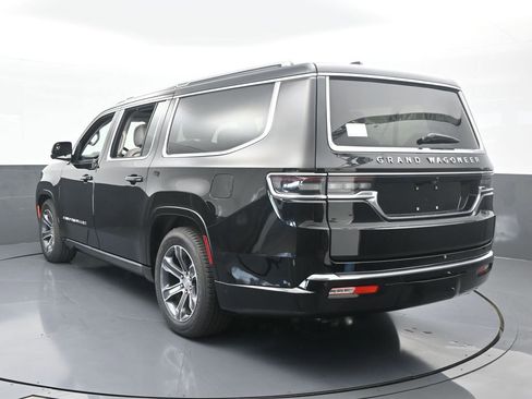 Used 2024 Jeep Grand Wagoneer L 4WD image 4
