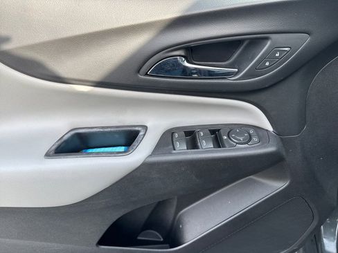 Used 2019 Chevrolet Equinox LT AWD/4WD image 11