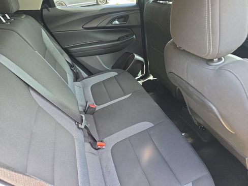 Used 2025 Chevrolet TrailBlazer LT FWD image 16