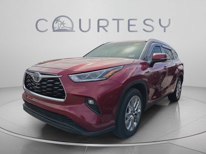 Used 2021 Toyota Highlander Limited