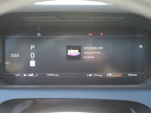 Used 2024 Land Rover Discovery Sport Dynamic SE AWD/4WD image 26