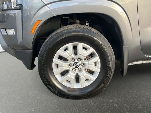 Certified 2023 Nissan Frontier SV w/ SV Convenience Package image 9