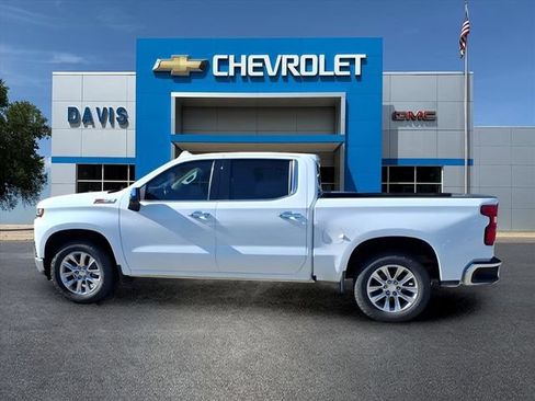 Used 2022 Chevrolet Silverado 1500 LTZ w/ LTZ Premium Package AWD/4WD image 6