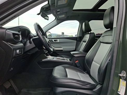 Certified 2022 Ford Explorer XLT w/ Equipment Group 202A AWD/4WD image 15