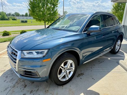 Used 2018 Audi Q5 2.0T Premium Plus w/ Premium Plus Package AWD/4WD image 4