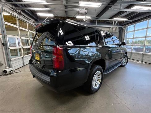 Used 2020 Chevrolet Suburban LT AWD/4WD image 5