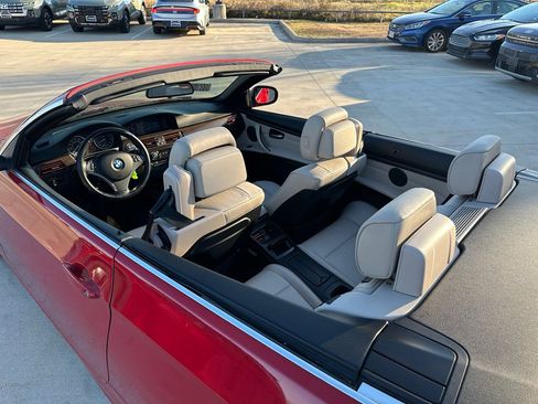 Used 2013 BMW 328i Convertible image 29