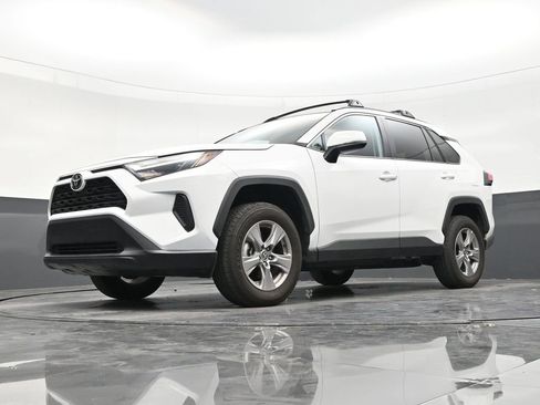 Used 2025 Toyota RAV4 XLE w/ Convenience Package AWD/4WD image 20