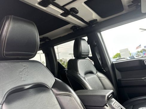 Used 2025 Ford Bronco Badlands AWD/4WD image 17