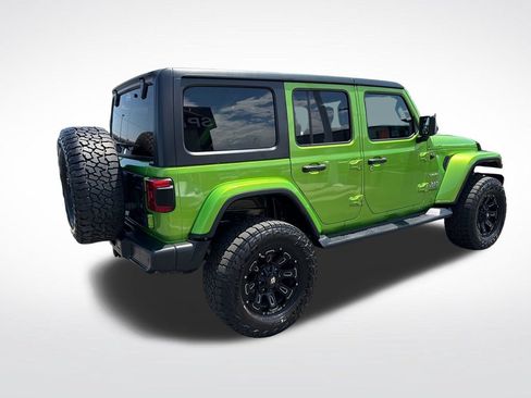 Used 2019 Jeep Wrangler Unlimited Sahara w/ Dual Top Group AWD/4WD image 5