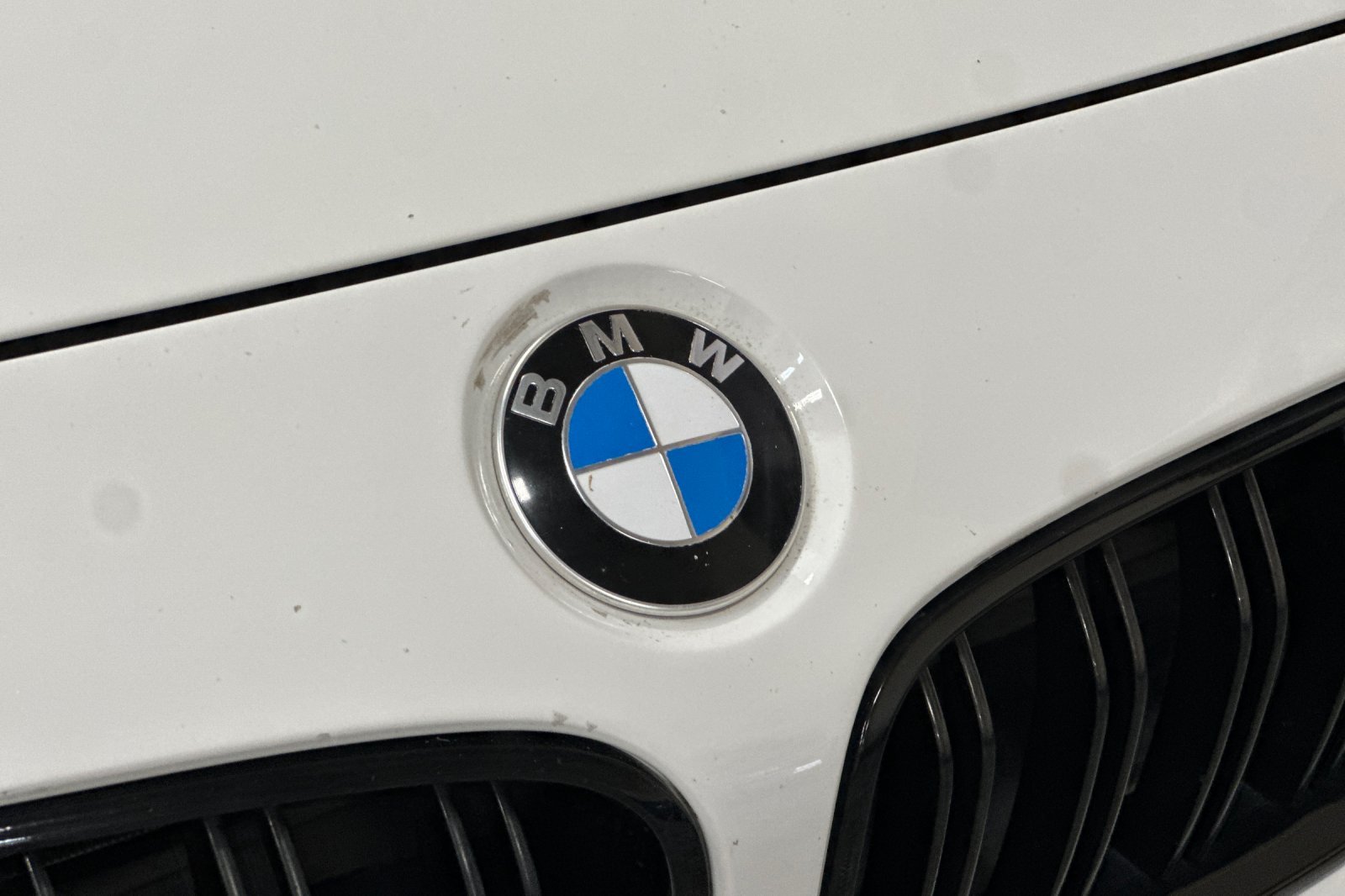 Used 2018 BMW M4 Convertible w/ Executive Package RWD image 47